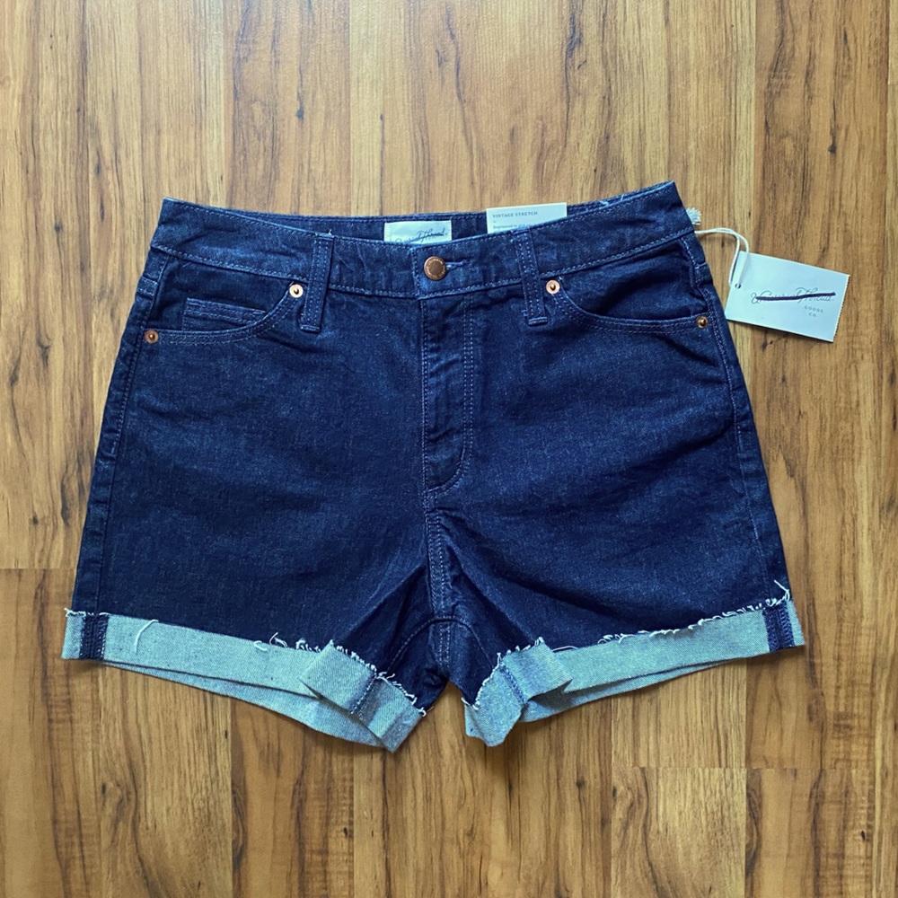 Universal Thread Vintage Stretch Midi Shorts Retro Dark Blue Jean Copper Accents